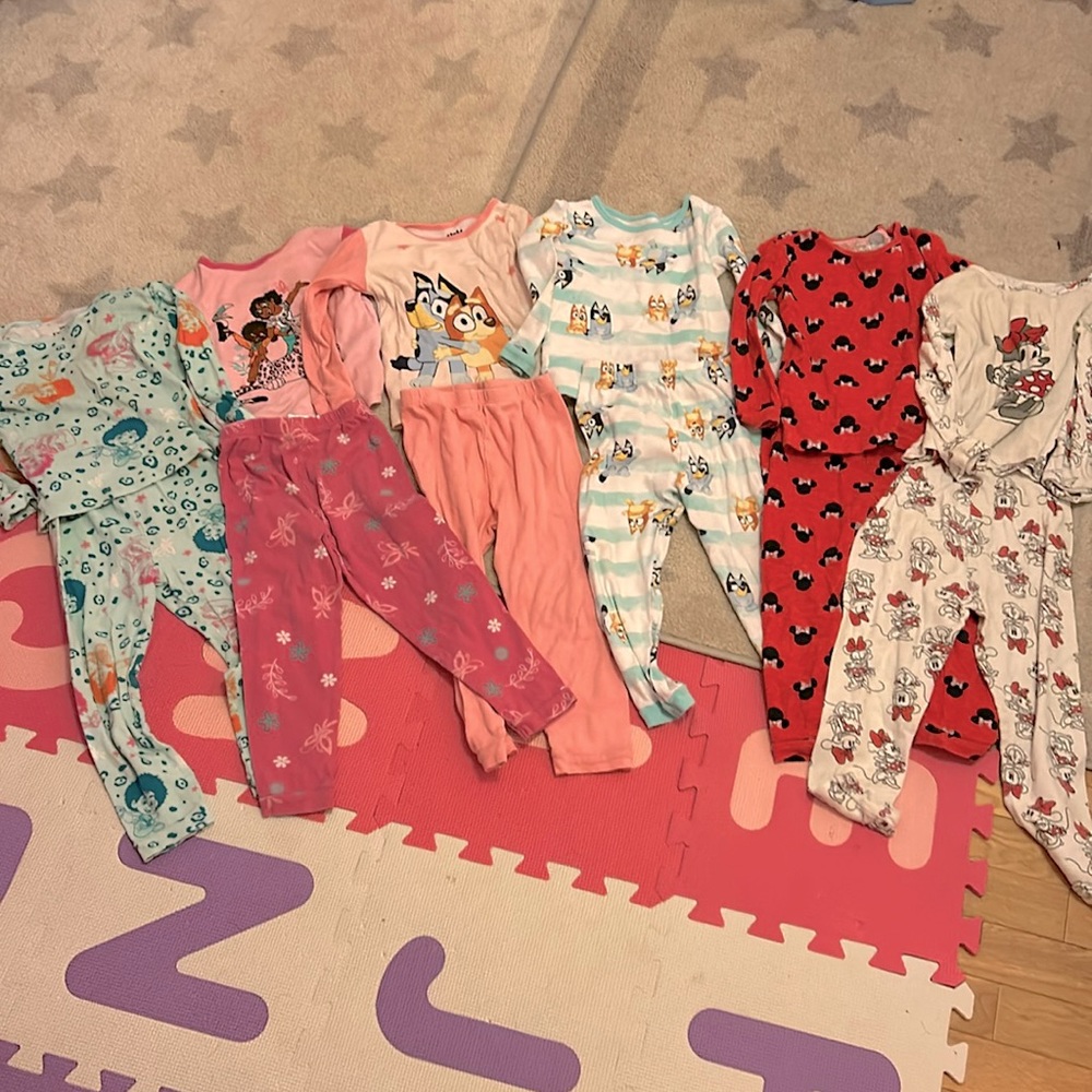 6 pairs of 5T Disney character pajamas